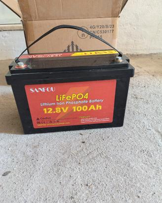 Kit fotovoltaico lifepoe4 per Camper, baita, casa 
