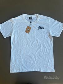 t-shirt stussy