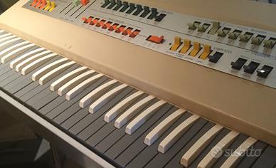 Organo Farfisa professional