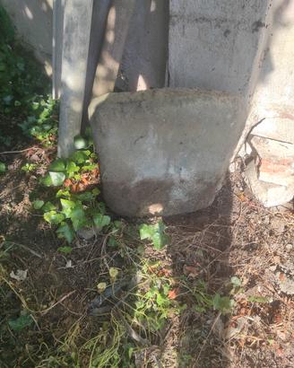 Piastra per camino in pietra con alare
