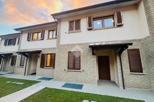 CASA SEMINDIPENDENTE A ASSISI