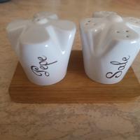 Contenitori sale e pepe