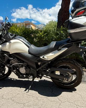 Suzuki V-strom 650
