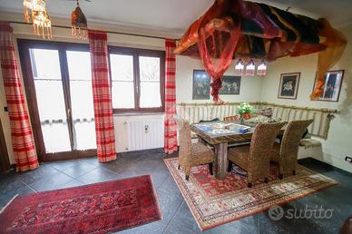 VILLA SINGOLA A LOMBARDORE