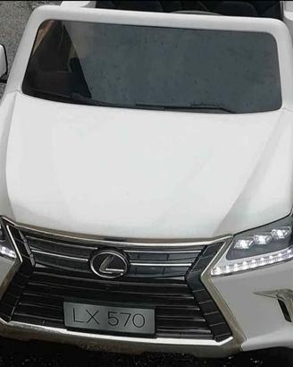 Macchina per bambini Lexus due posti