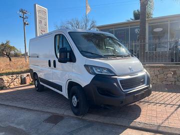 Peugeot Boxer 328 2.2 BlueHDi 120 S&S PC-TN Furgon