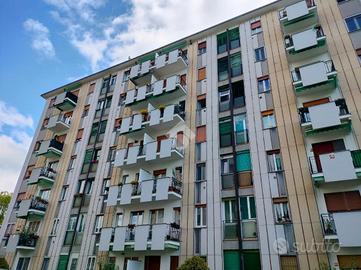 2 LOCALI A CESANO BOSCONE