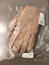 guanti montone nuovi