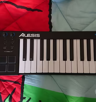 Tastiera MIDI Alesis V25