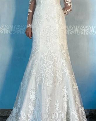 Abito da sposa in tulle ricamato marca Rosa Clarà