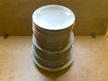 Piatti e piattini bordo color oro (30 pezzi)