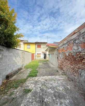 CASA INDIPENDENTE A CASTELLEONE