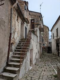 Monolocale con tre ambienti