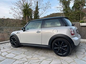 MINI Mini 1.6 16V Cooper D (R56) color grigio