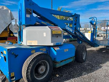 Piattaforma aerea articolata modello genie z45/22