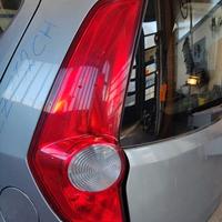 Fanale posteriore sinistro OPEL AGILA del 2011