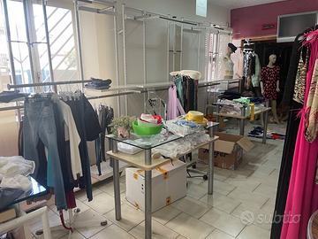 Arredamento Benetton completo per negozio