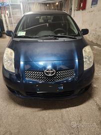 Toyota Yaris 1.4 D‑4D 5 porte Sol