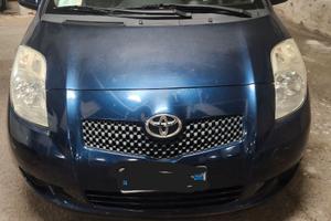 Toyota Yaris 1.4 D‑4D 5 porte Sol