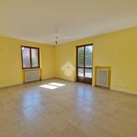 3 LOCALI A GASSINO TORINESE