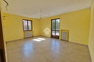 3 LOCALI A GASSINO TORINESE