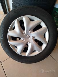  4 ruote  Pirelli 4 stagioni per Renault Megane 3