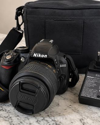NIKON D3100 + OBIETTIVO 18-55 + BORSA