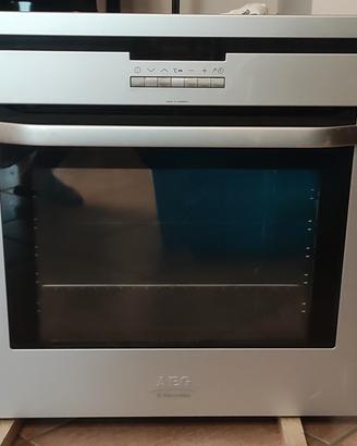 Forno da incasso Aeg con sonda per cotture