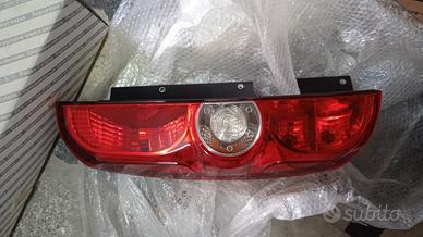 fanalino post fiat Doblò nuovo originale fiat 