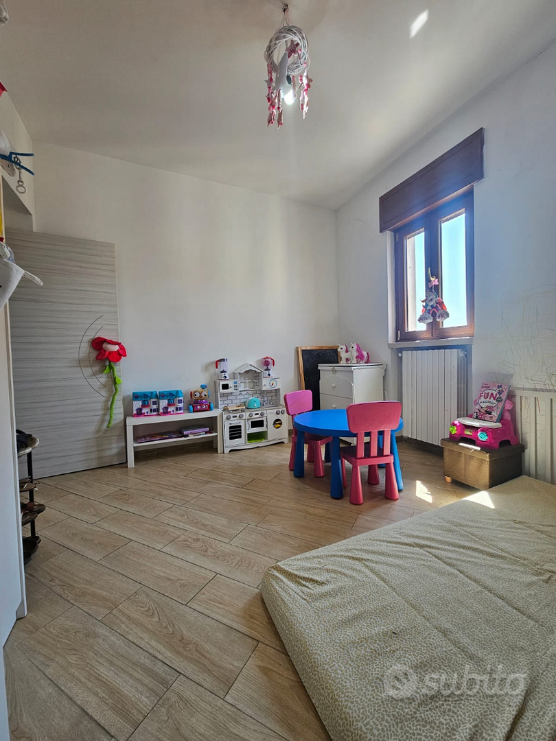 Casa ristrutturata con terrazzo - Vista 3