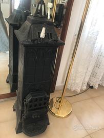 Antichità Stufa in ghisa