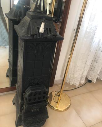 Antichità Stufa in ghisa