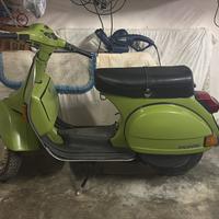 Vespa P200E