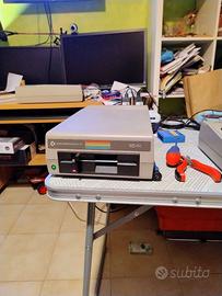 Commodore floppy drive 1541 funzionante