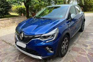 Renault Captur 1.6 plug-in hybrid 160cv