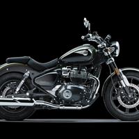 Royal Enfield Super Meteor 650 INTERSTELLAR GREEN 