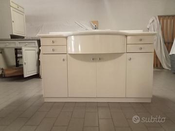 Mobile bagno con specchiera 