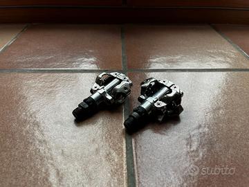 Pedali con aggancio Shimano da MTB/ciclocross