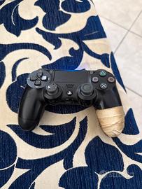 Vengo ps4 usata