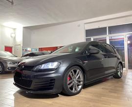 Volkswagen Golf GTD 2.0 TDI 184cv -2015 XENO/18"/A