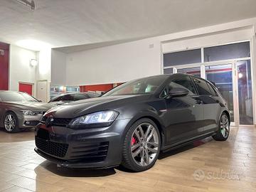 Volkswagen Golf GTD 2.0 TDI 184cv -2015 XENO/18"/A