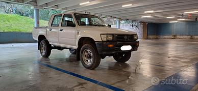 TOYOTA HILUX LN 105 2.4 D 2L MOTOR