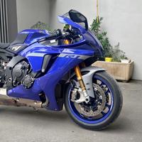 Yamaha R1 2021