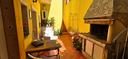 indipendente-ristrutturata-con-cortile-privato