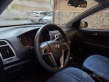 HYUNDAI I20 UNICO PROPRIETARIO