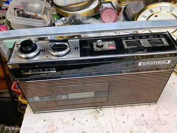 radio mangianastri Grundig