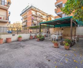 APPARTAMENTO CON GIARDINO IN VIALE TITO LABIENO!