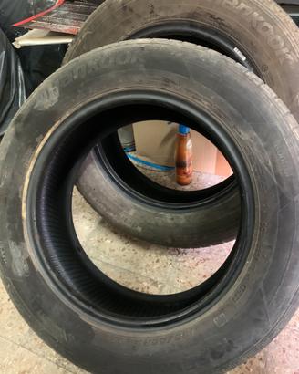 Gomme auto
