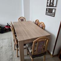 Divano letto angolare + tavolo con 6 sedie