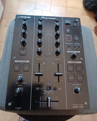 mixer e due piatti